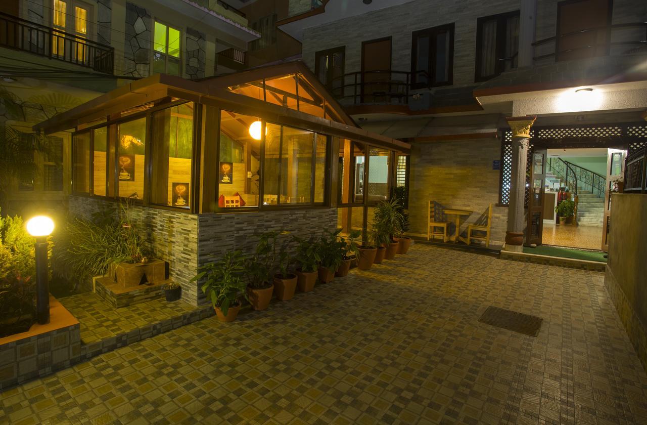 The North Face Inn Покхара Екстер'єр фото